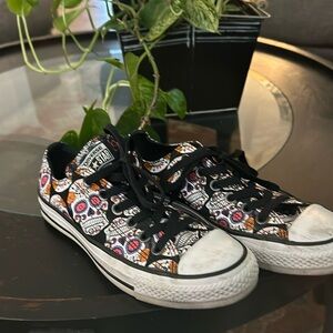 Converse sugar skull
